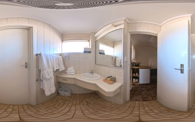 Hospitality Geraldton, SureStay Collection by Best Western