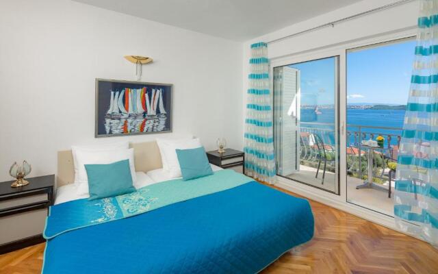 Residence Villa Irena Apartments