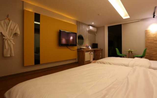 Java Hotel