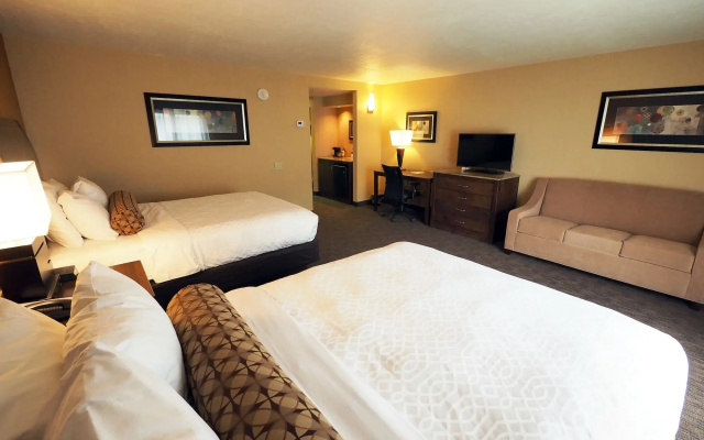 Evergreen Resort