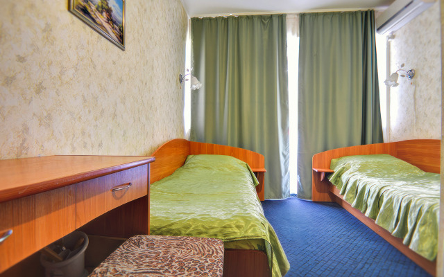 Surozh Hotel