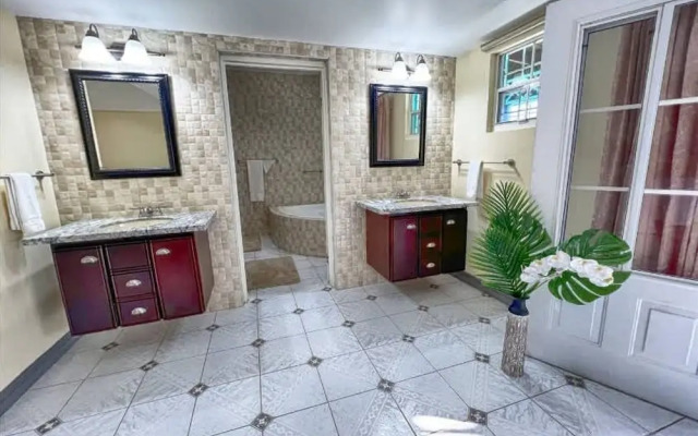 Villa Isabella Discovery Bay