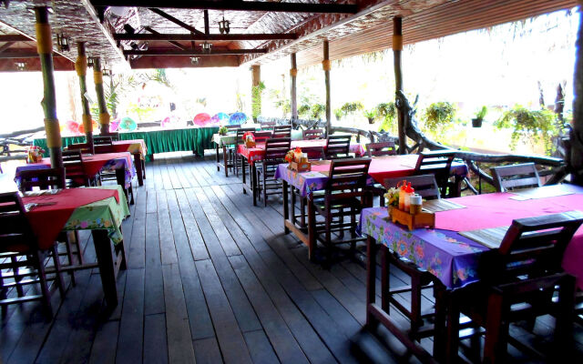 Khao Sok River Lodge Hotel