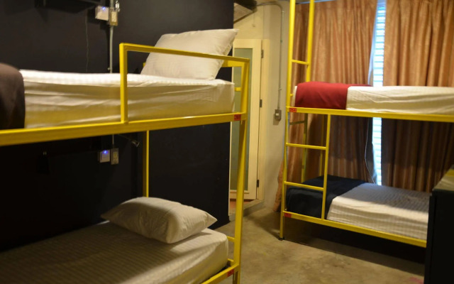 Silom Art Hostel