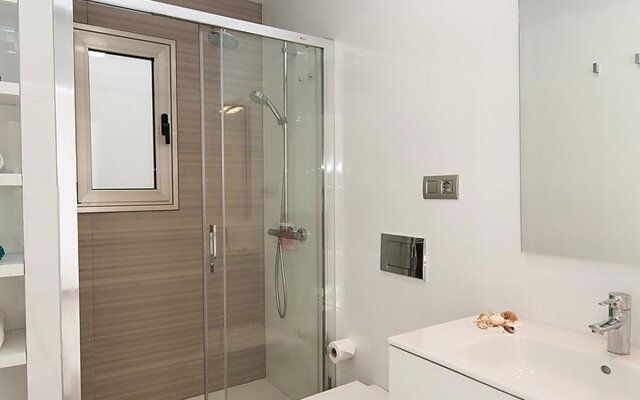 Beachfront Las Canteras Apart.Naut