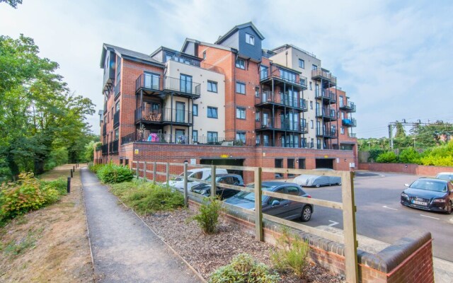 Executive Stansted Airport Apartment