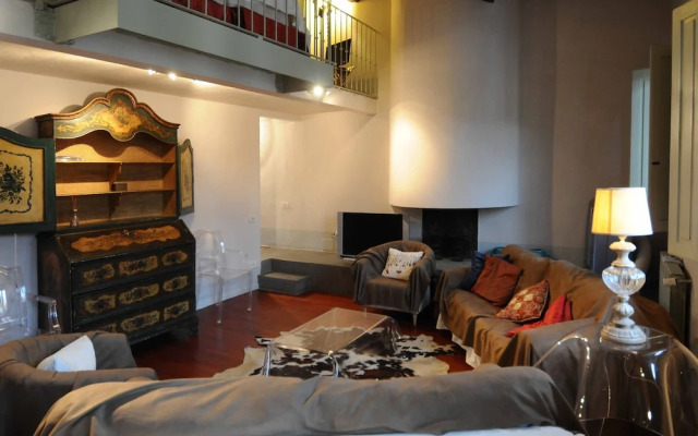 Cozy Central City Apartment