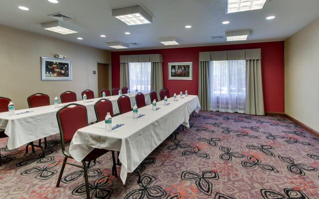 Holiday Inn Express Hotel & Suites Lancaster-Lititz by IHG
