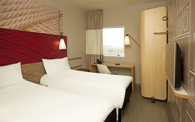 ibis Geneve Centre Lac