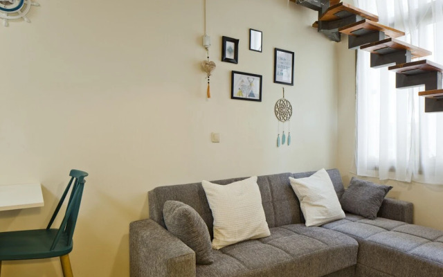 Stylish flat at Rothschild boulevard