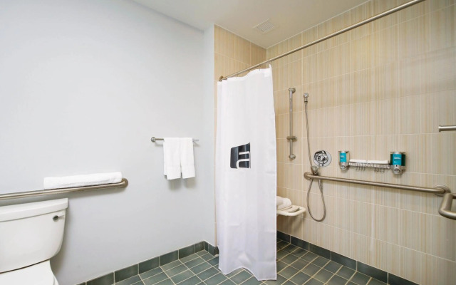 Aloft Richmond West Short Pump