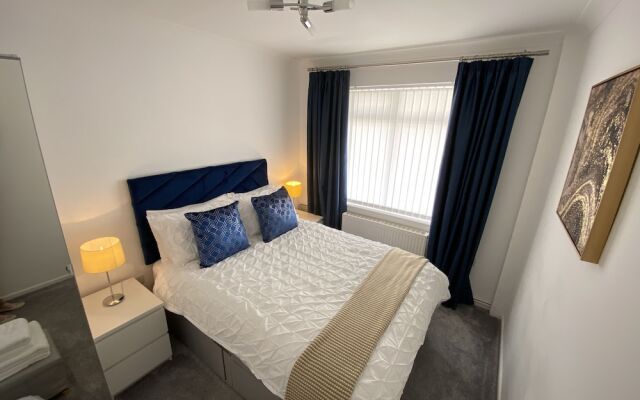 Inviting 2-Bed Bungalow