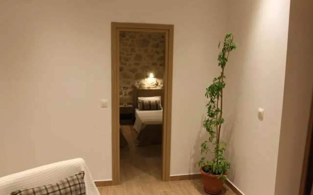 Abraham Apartments