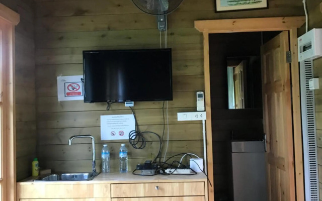 RedDoorz Sripiamsuk Resort Bangkok