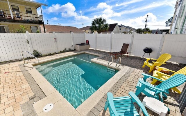 7418 Thomas Drive