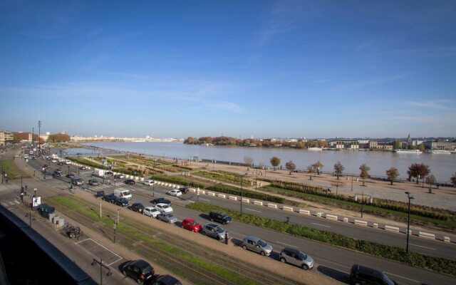 Lovely Flat Overlooking The Garonne