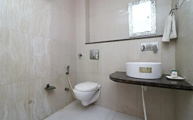 OYO 9993 Hotel Idea INN
