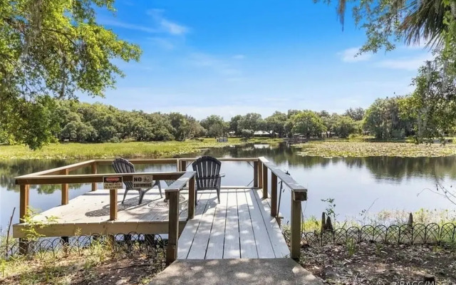 Rustic Lakehouse kayaks fishing bonfires