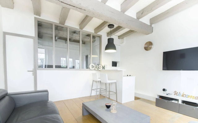 Luxury Apartment in Paris - Marais