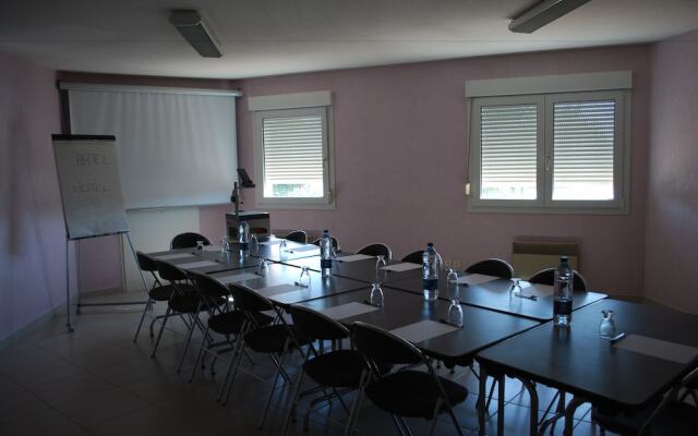 Artel Hotel