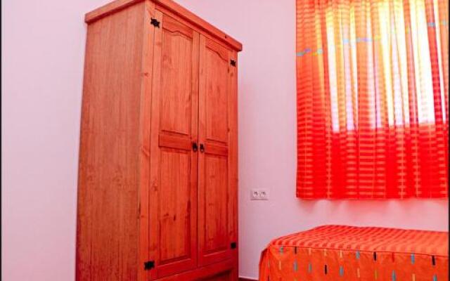 Bungalow en Conil con piscina