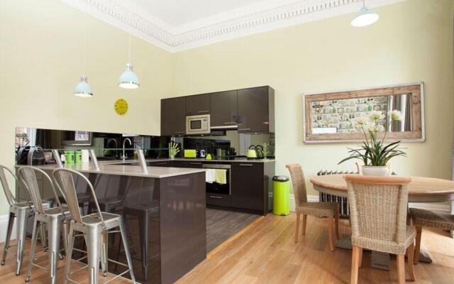 The Rutland Hotel & Apartments