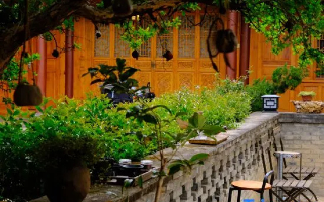 Shaxi and Mingleshe Homestay – Outside – Dali