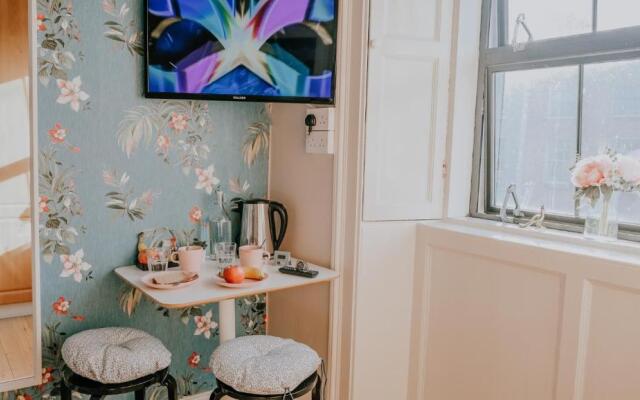 Gardiner House Hostel