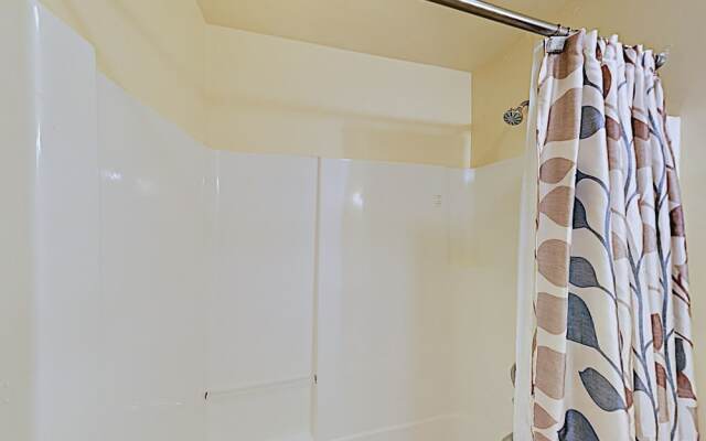 616tn103 1 Bedroom Condo