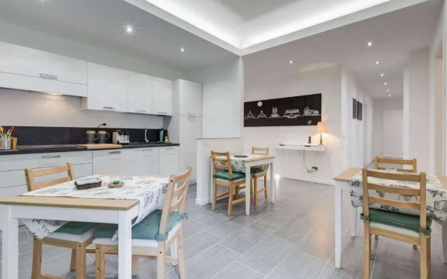 Av Domus Vatican St Peter B B