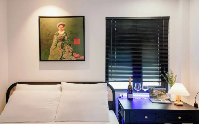 Urban Hotel