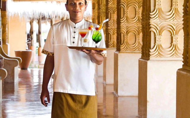Novotel Lombok Resort and Villas