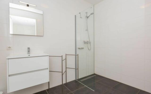 Spacious Apartment in Koudekerke With Terrace