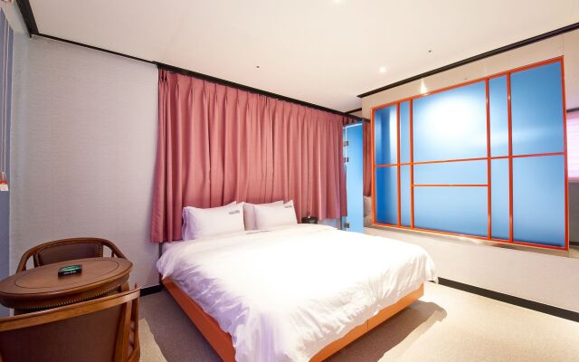 Busan Nampodong Hermes Hotel