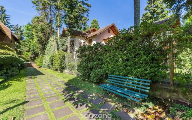 1-br Apartment w Fireplace in Gramado-rs Dva0103