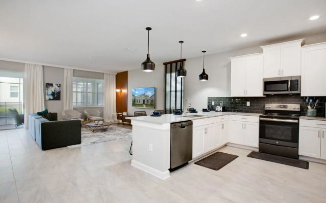 Target Villa Story lake