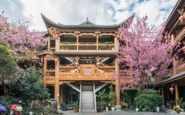 Tutu Chain Inn(Kunming Dianchi Minzu Village)