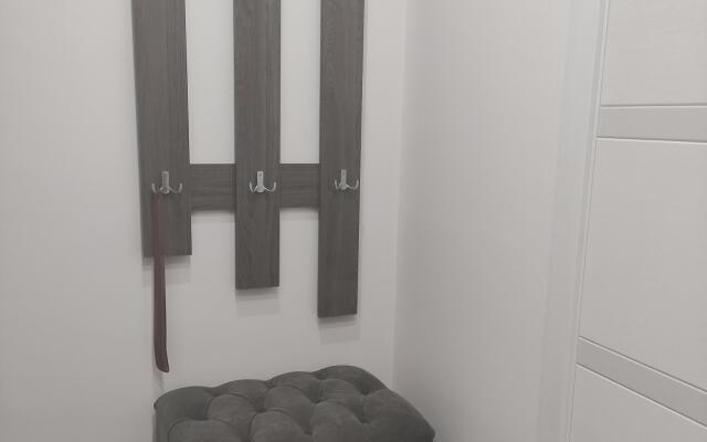 Apartments on Melnikaite street 144k1