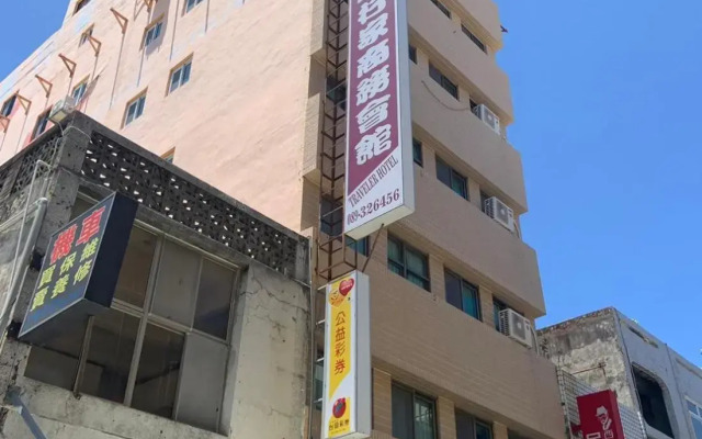 Traveler Hotel