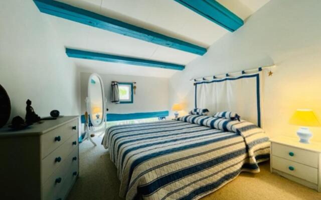 House Rétaise With Garden Close To The Sea