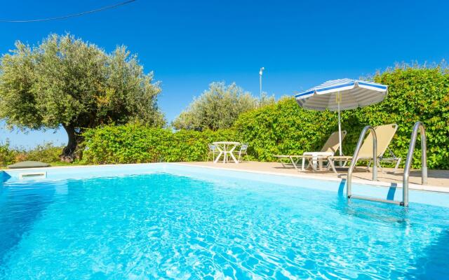 Villa Russa Alexandros Large Private Pool Walk to Beach Sea Views Wifi - 2018