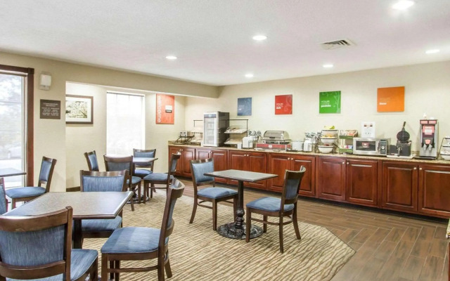 Comfort Inn Poplar Bluff North