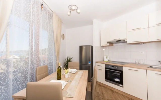 Apartments Villa LA