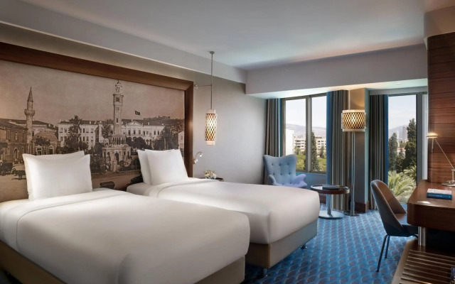 Renaissance Izmir Hotel