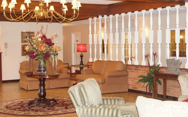 Ramada Ligonier