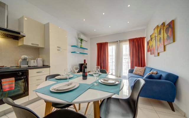 Sliema Ferries 2-bedroom Apt with views