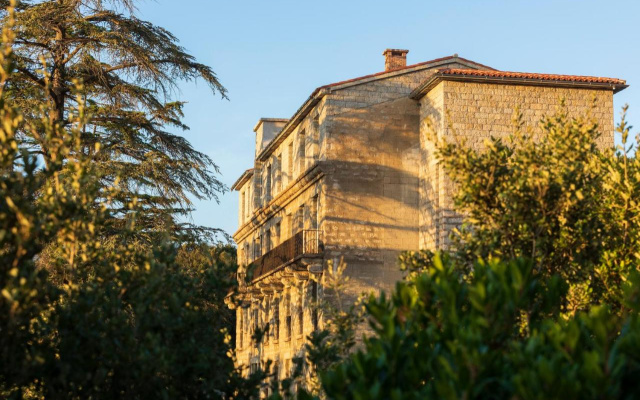 Отель Domaine Le Mouflon d'Or