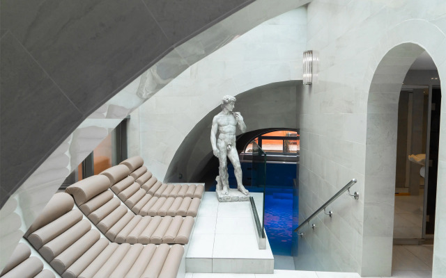 Cour des Loges Lyon, A Radisson Collection Hotel