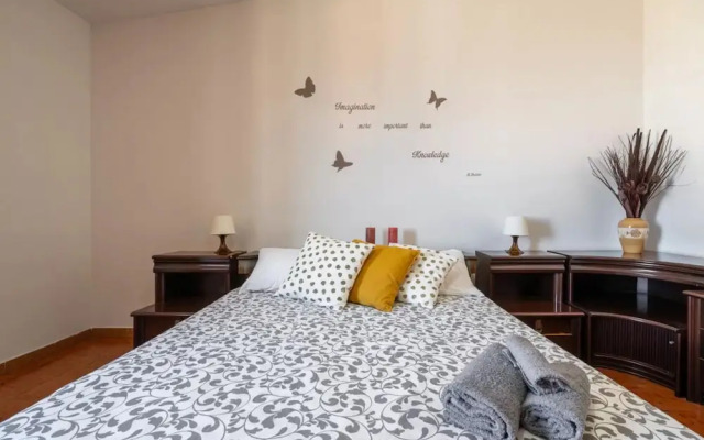 Relaxing Holiday Home 50m From Lu Bagnu Beach