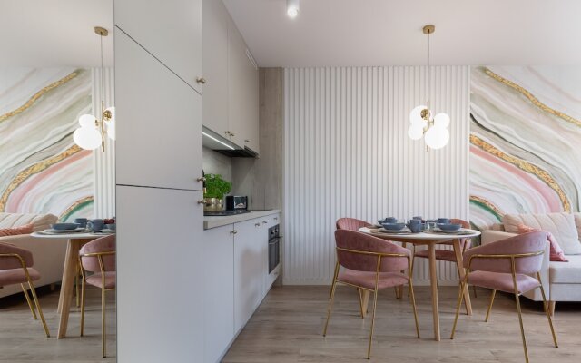 Seaside Apartamenty - 4 Pory Roku